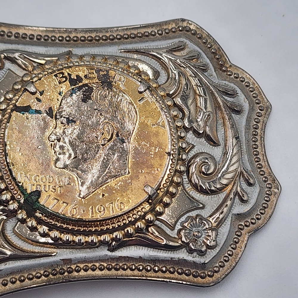 Vintage Eisenhower Dollar Belt Buckle 1776-1976 Bicentennial Gold Silver Tones - Picture 7 of 9